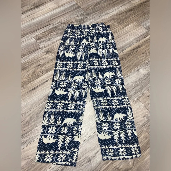 Old Navy Women's Holiday Pajama Pants Elastic Waist Blue Polar Bears Size Medium - Picture 3 of 5